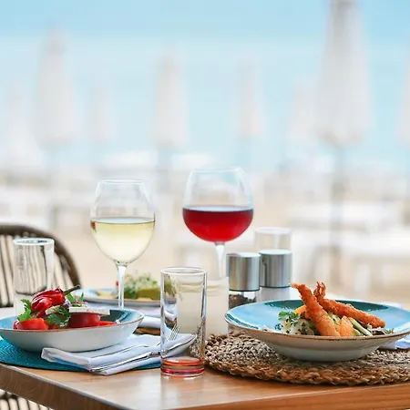 Grifid Moko Golden Sands