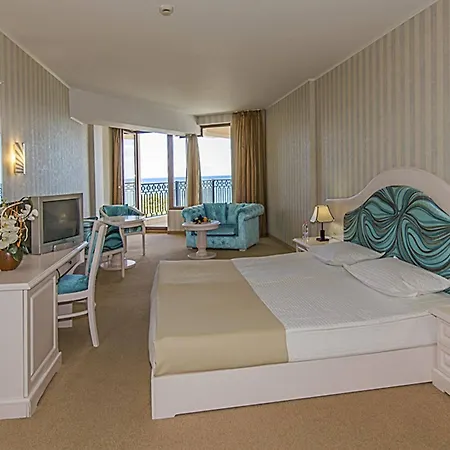 Grifid Moko Golden Sands