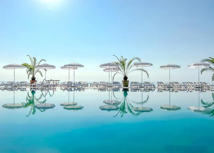 Ξενοδοχείο Grifid Moko