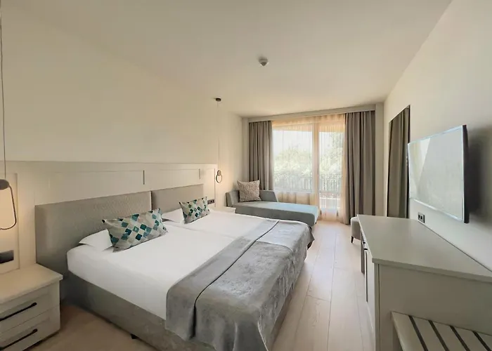 Morsko Oko Garden - Inclusive&beach Hotel